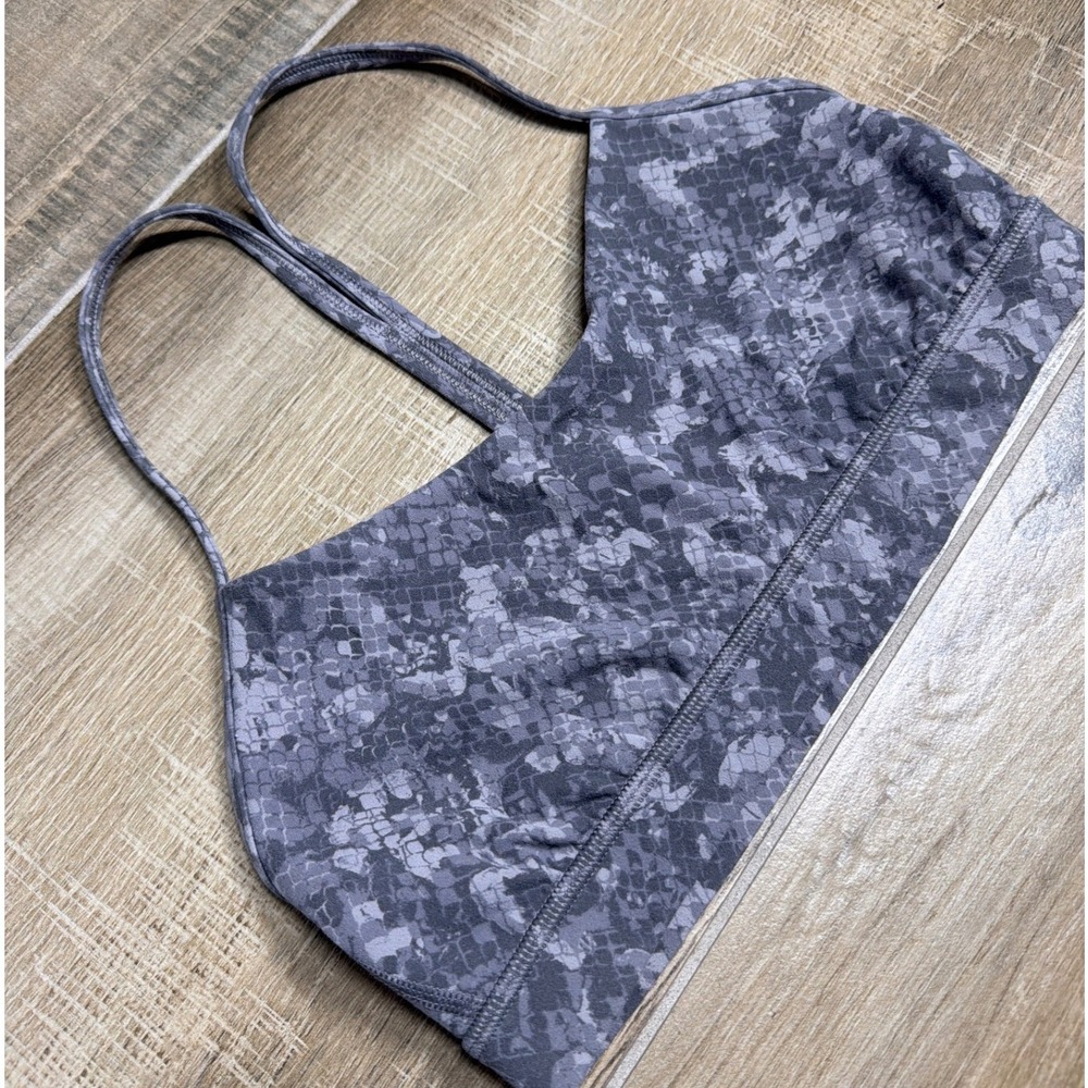 Lululemon Flow Y Bra Nulu Snakeskin Hideaway Camo Lunar Rock Women's Yoga Size 8 - Picture 4 of 11